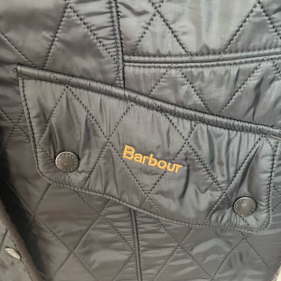 Women's Barbour Cavalry Black Polarquilt Quilted Jacket size 10 M/L Zip Pockets - Picture 9 of 14
